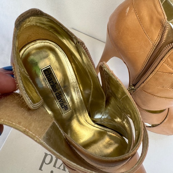 Charles David Tan/Nude Strappy Ankle heel/Boot Fuel Women’s Size 6 - Picture 3 of 8